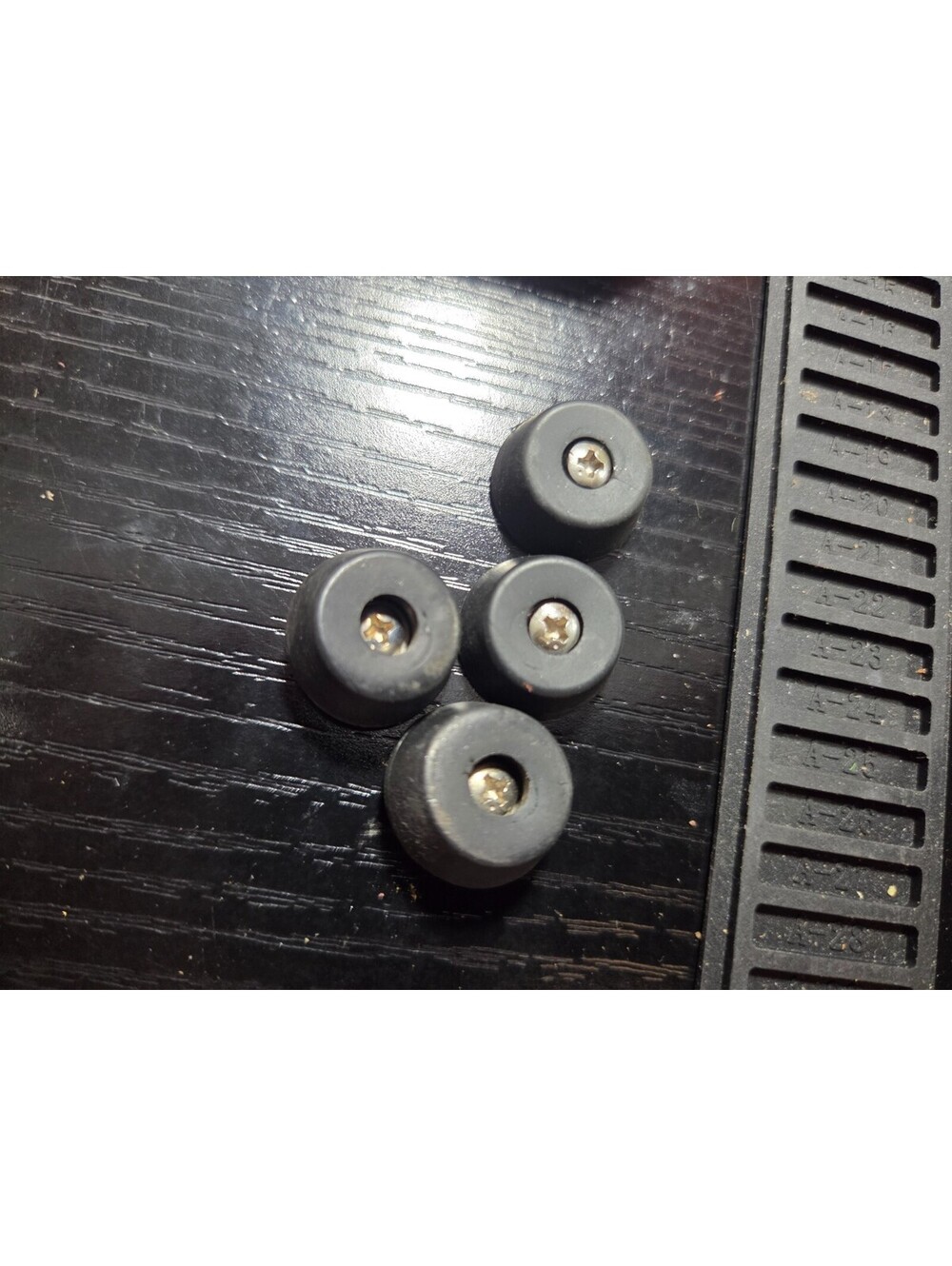 nice set of four rubber feet for the bottom of a midland 863b (and others)